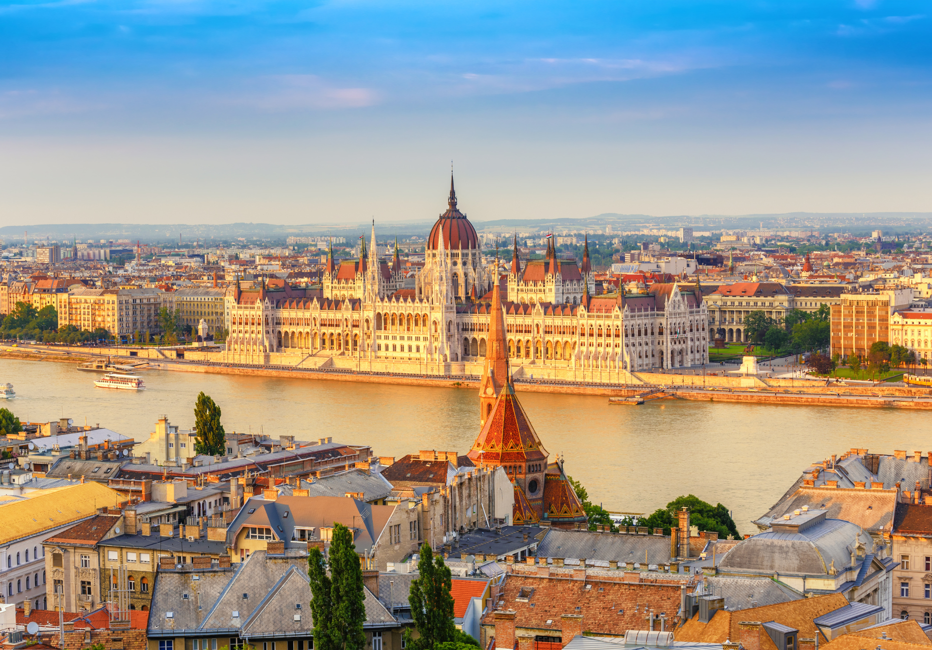 10 Luxurious Hotels in Budapest