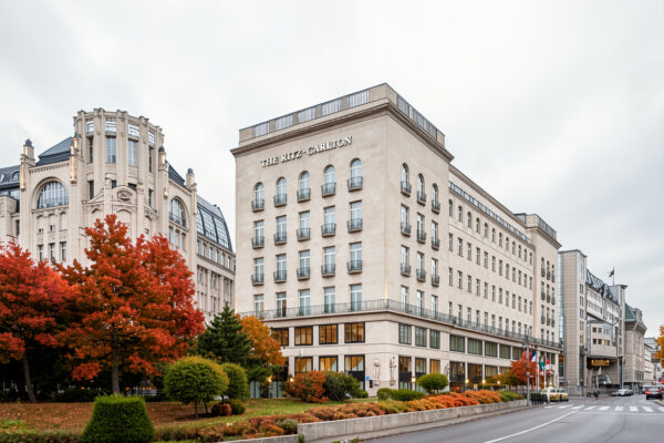 exterior - autumn transformation